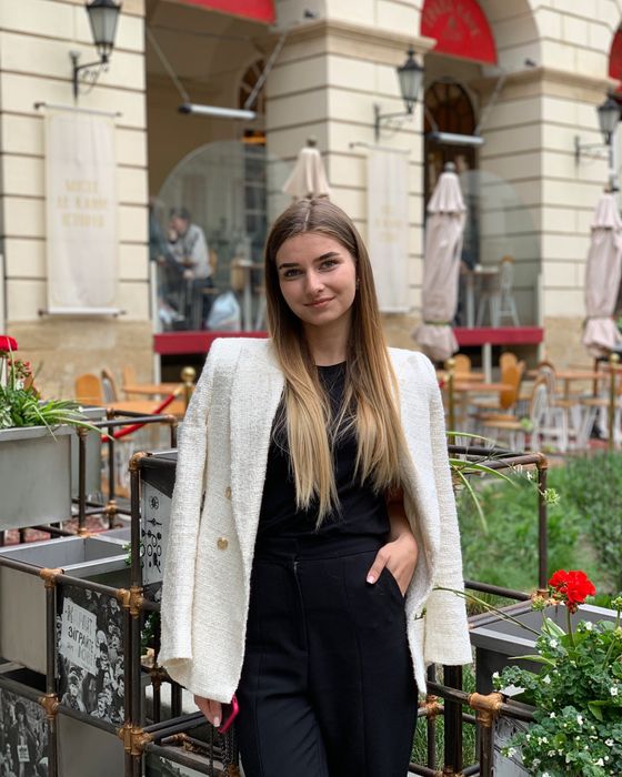 Zara піджак білий, приталений