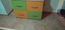 Cómoda e mesa de cabeceira