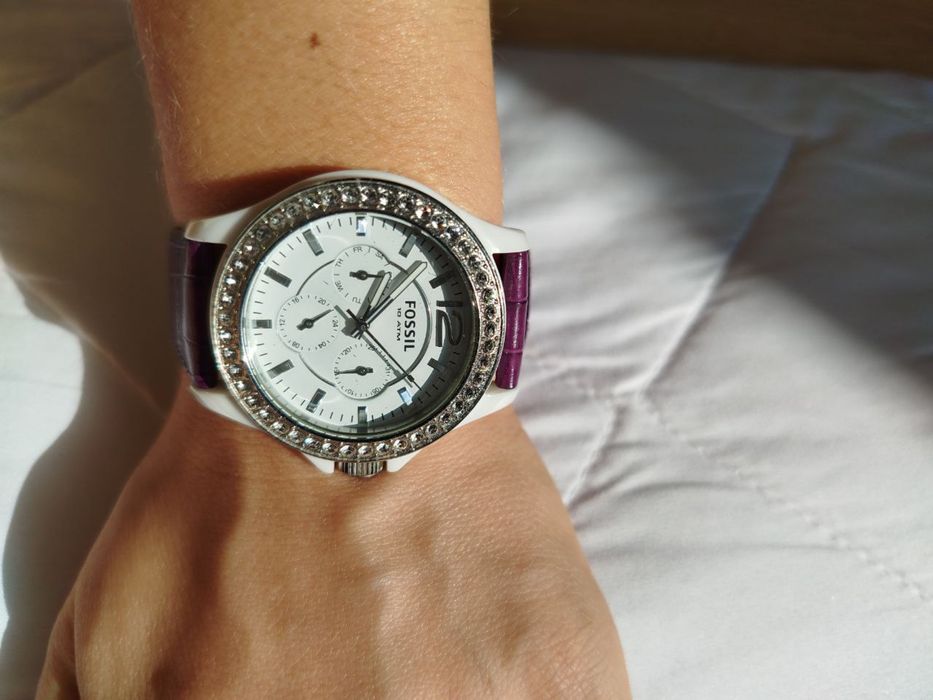 Продам часы Fossil.