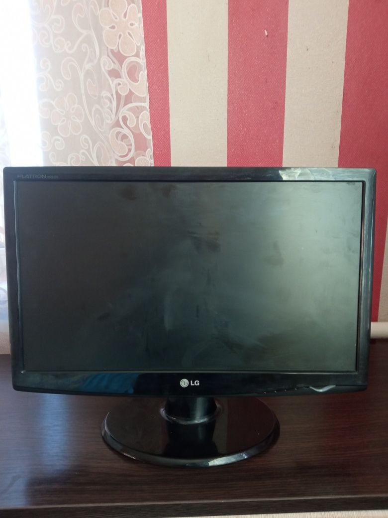 Продам комп'ютера LG 20 дюймів.