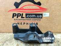 Mazda 626 IV 1991-1997 кронштейн туманки фары противотуманной правой