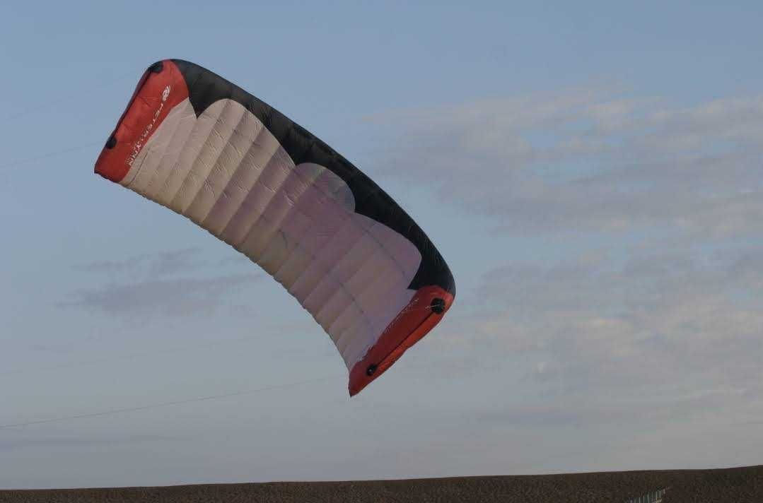 LATAWIEC  kite Pyter Lynn bomba 20 m komorowy  + bar North
