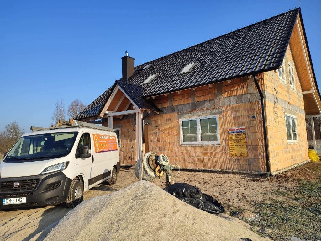 ELEKTRYK - 24H, Usuwanie awarii, Wykonywanie instalacji