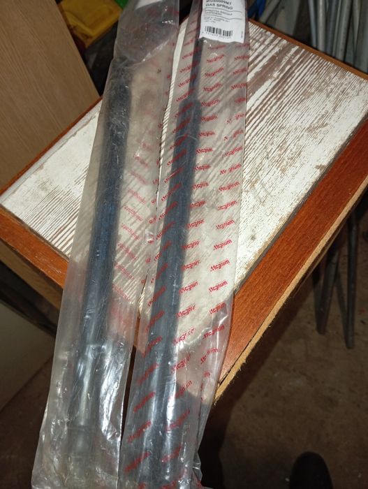 Амортизаторы багажника (газовые упоры) Skoda универсал A5 2007