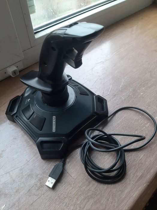 Игровой джойстик