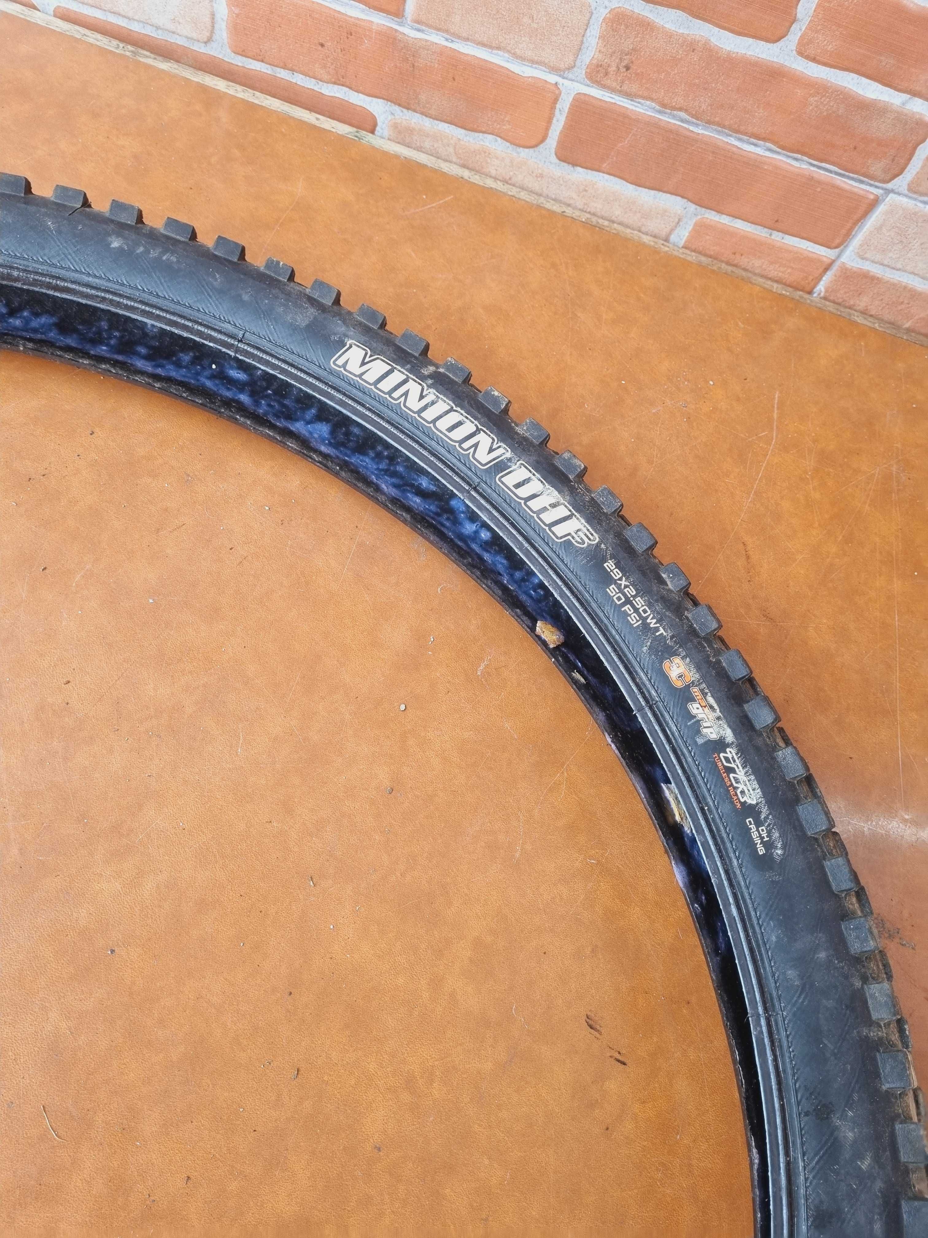 Pneu Maxxis Minion DHF 29x2.50 3cg tr dh