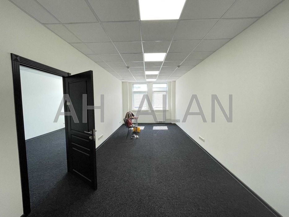 Оренда офісу на Подолі, метро Контрактова площа, новий ремонт