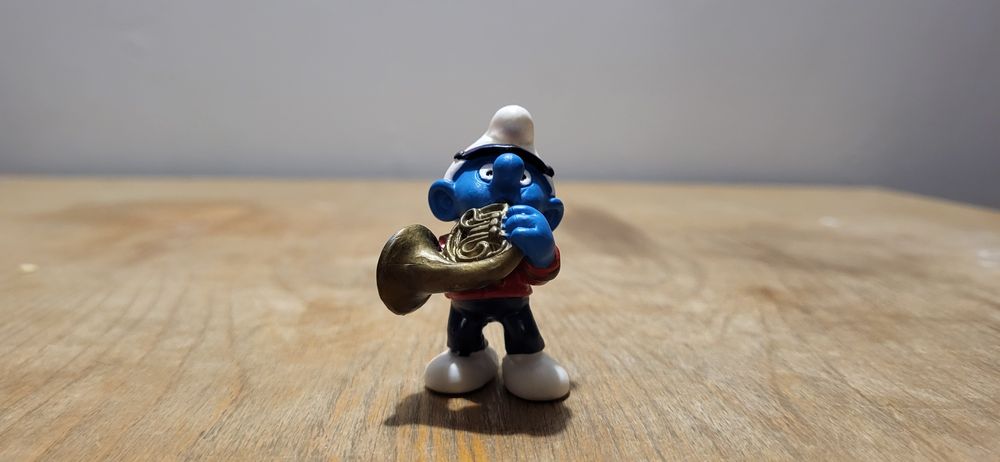 Schleich smerf smurf z trąbką orchiestra figurka model wycofany z 2001