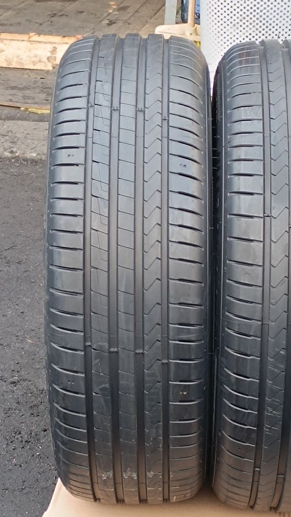 215/60R17 96V Hankook Ventus Prime 4