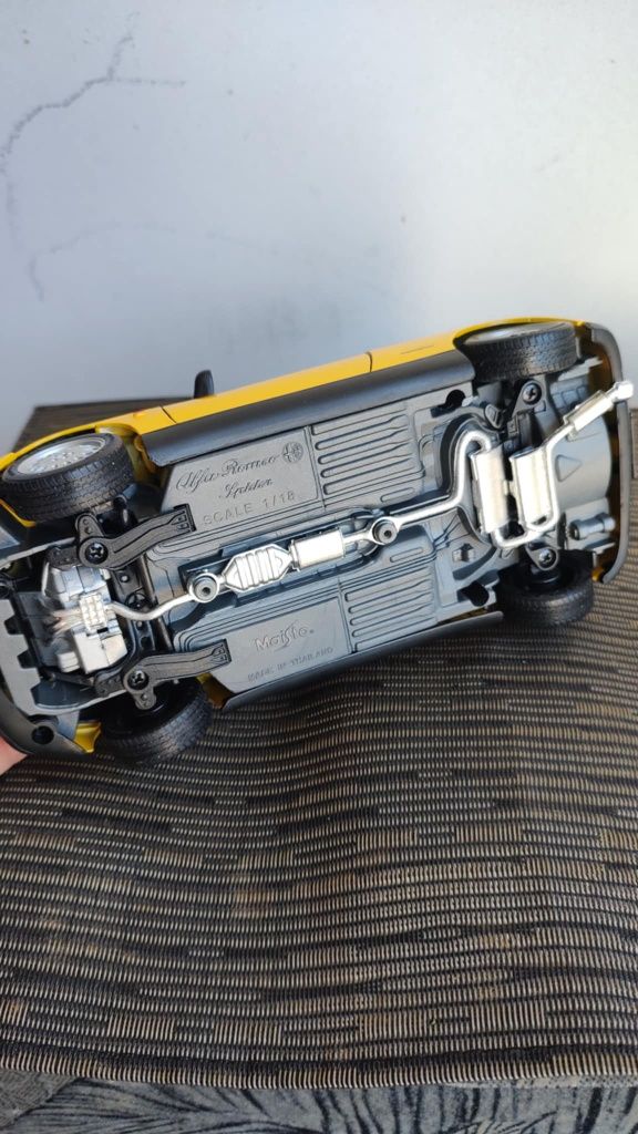 1:18 Alfa Romeo Spider ,,Maisto"
