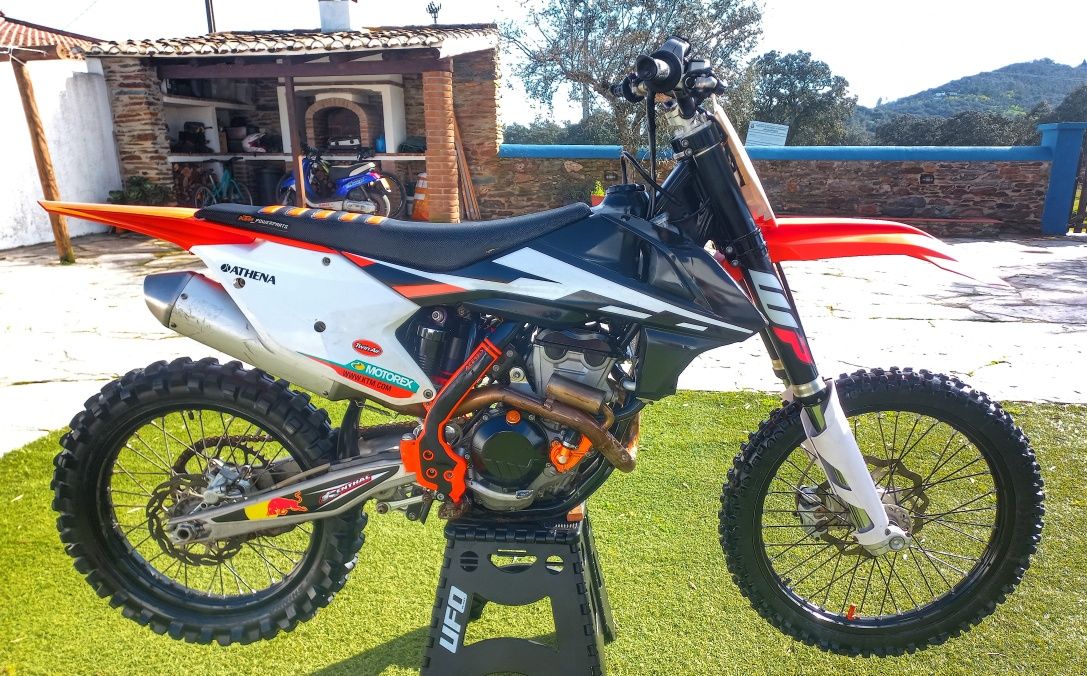 KTM SXF 250 ----