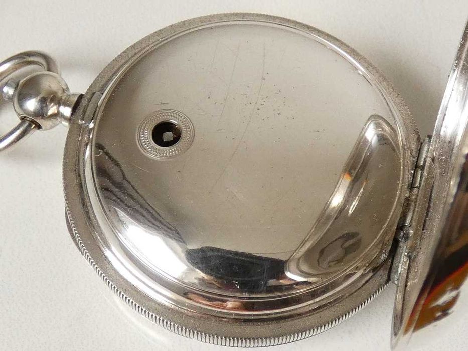 Kieszonkowy Waltham w srebrnej kopercie