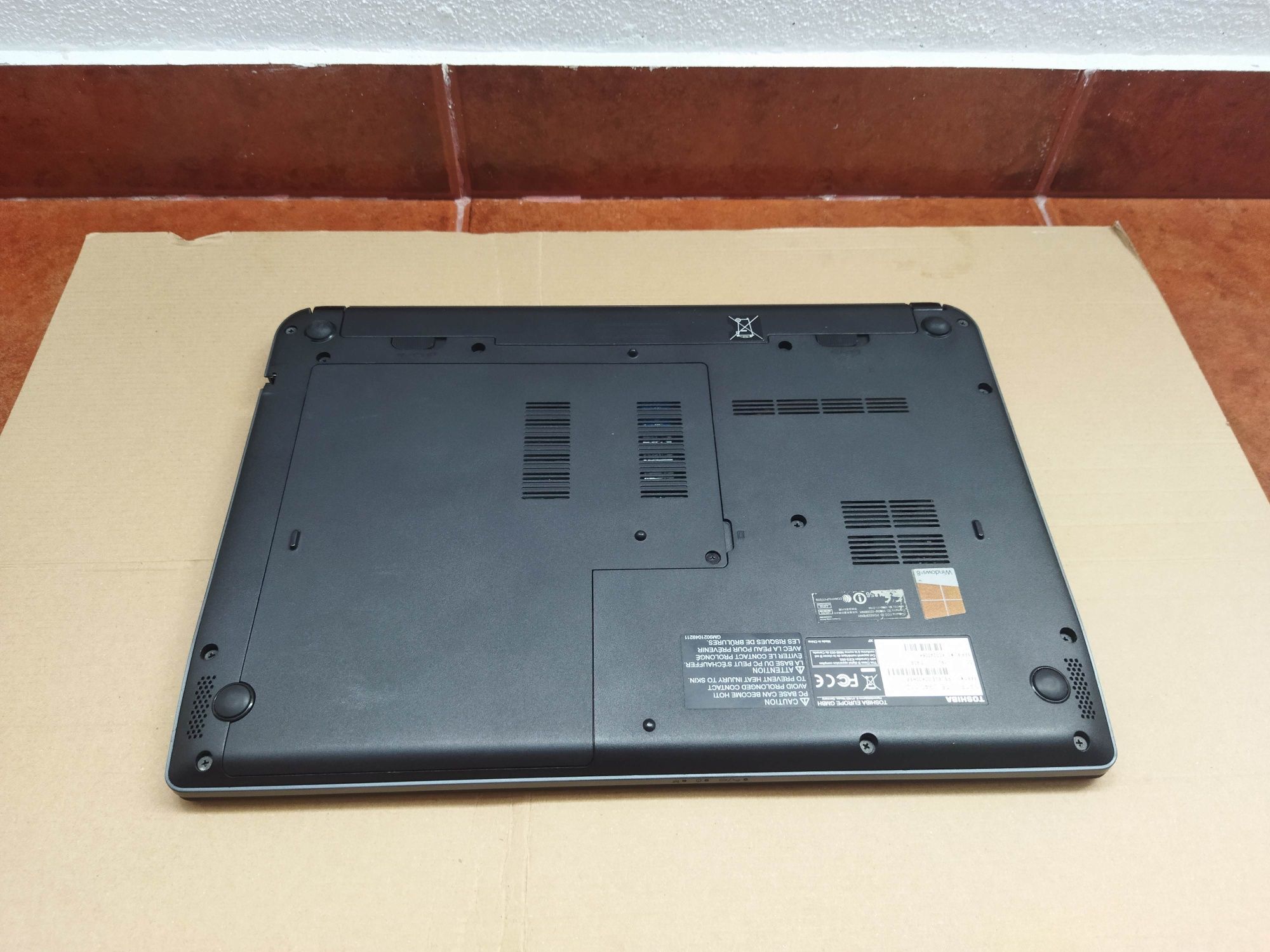 Computador portátil ultrabook Toshiba Sattelite U940-112 como NOVO
