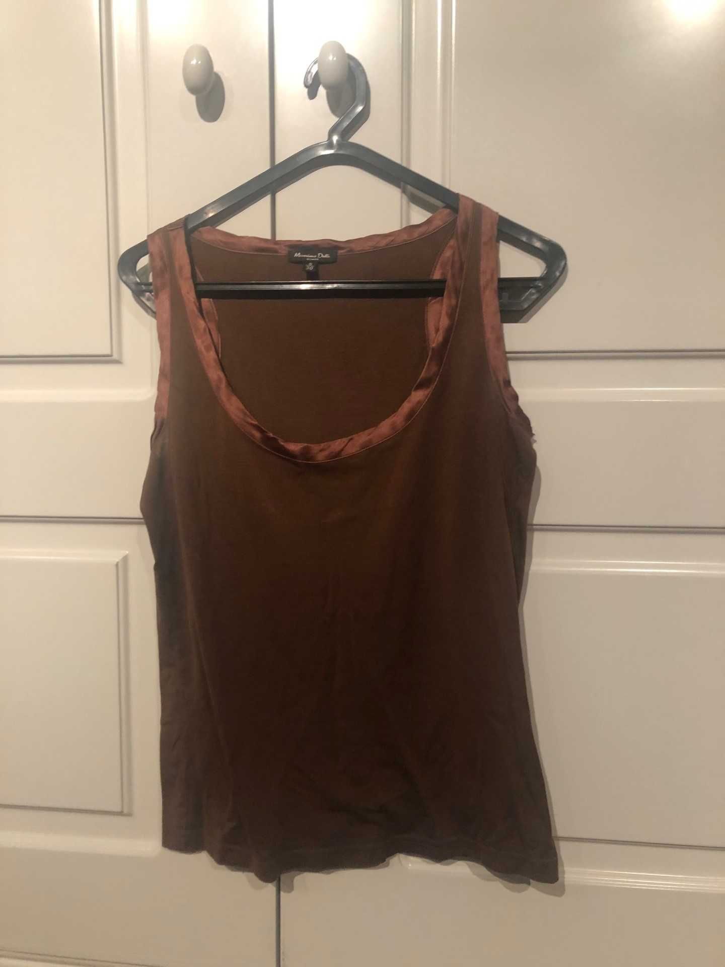 2 tops muito bonitos MASSIMO DUTTI  S