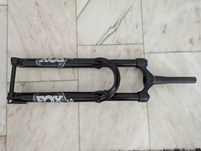 Suspensão Fox Rhythm 34 140mm roda 29