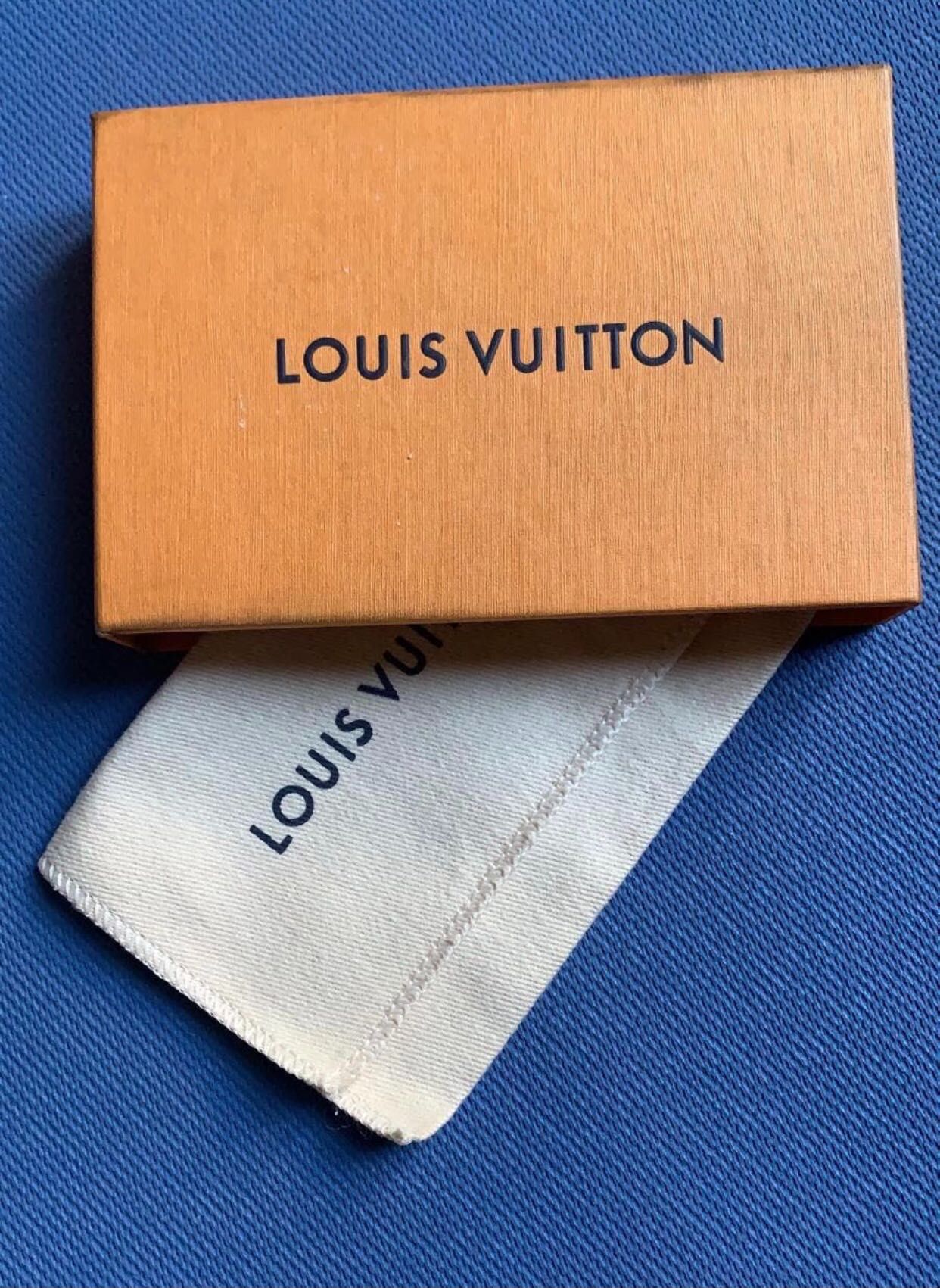 Коллекционная открывашка «Louis Vuitton Supreme»