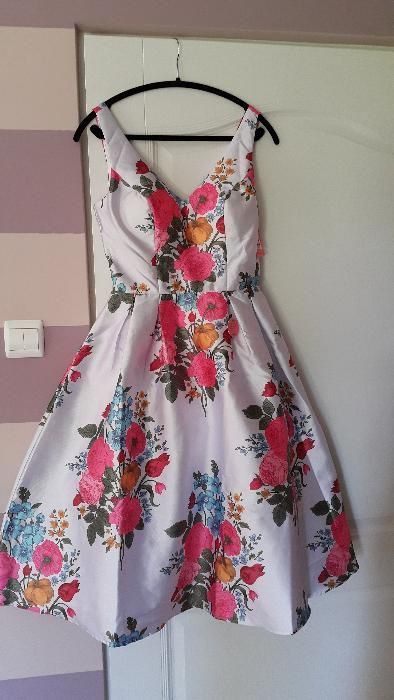 Sukienka Chi Chi Holly-Ann Dress rozm 8