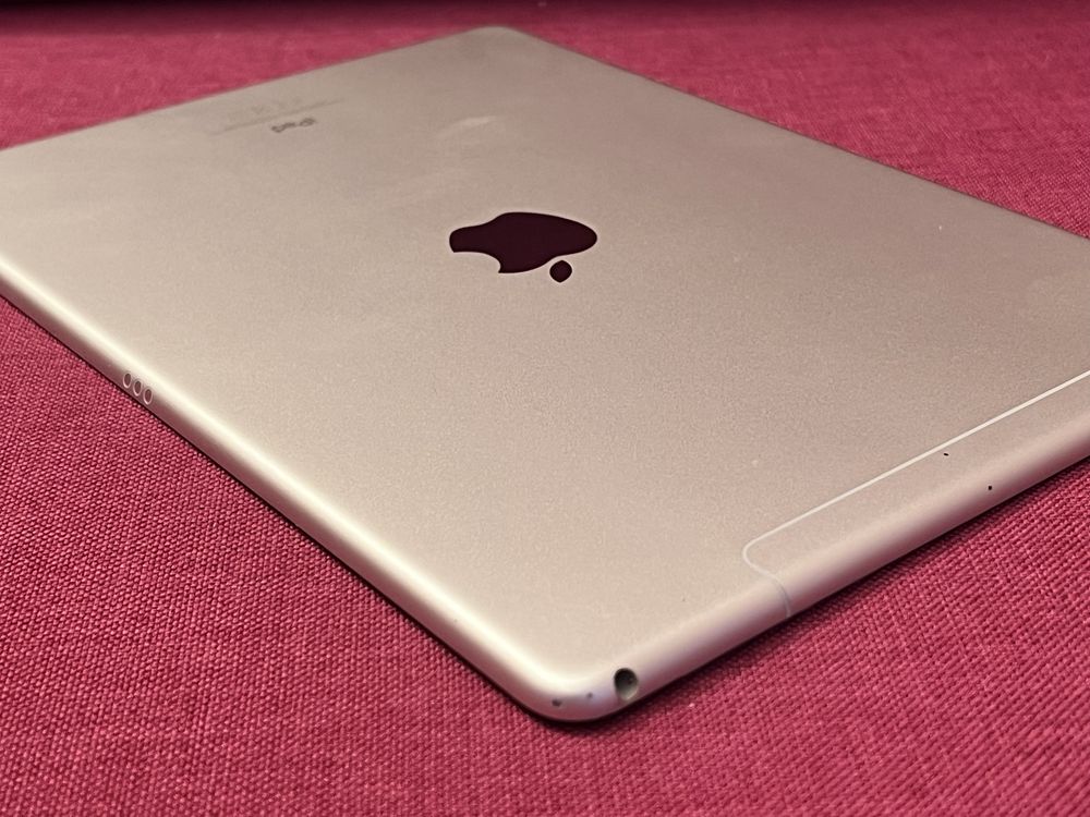 Ipad Air 3 (a2123) на запчасти.