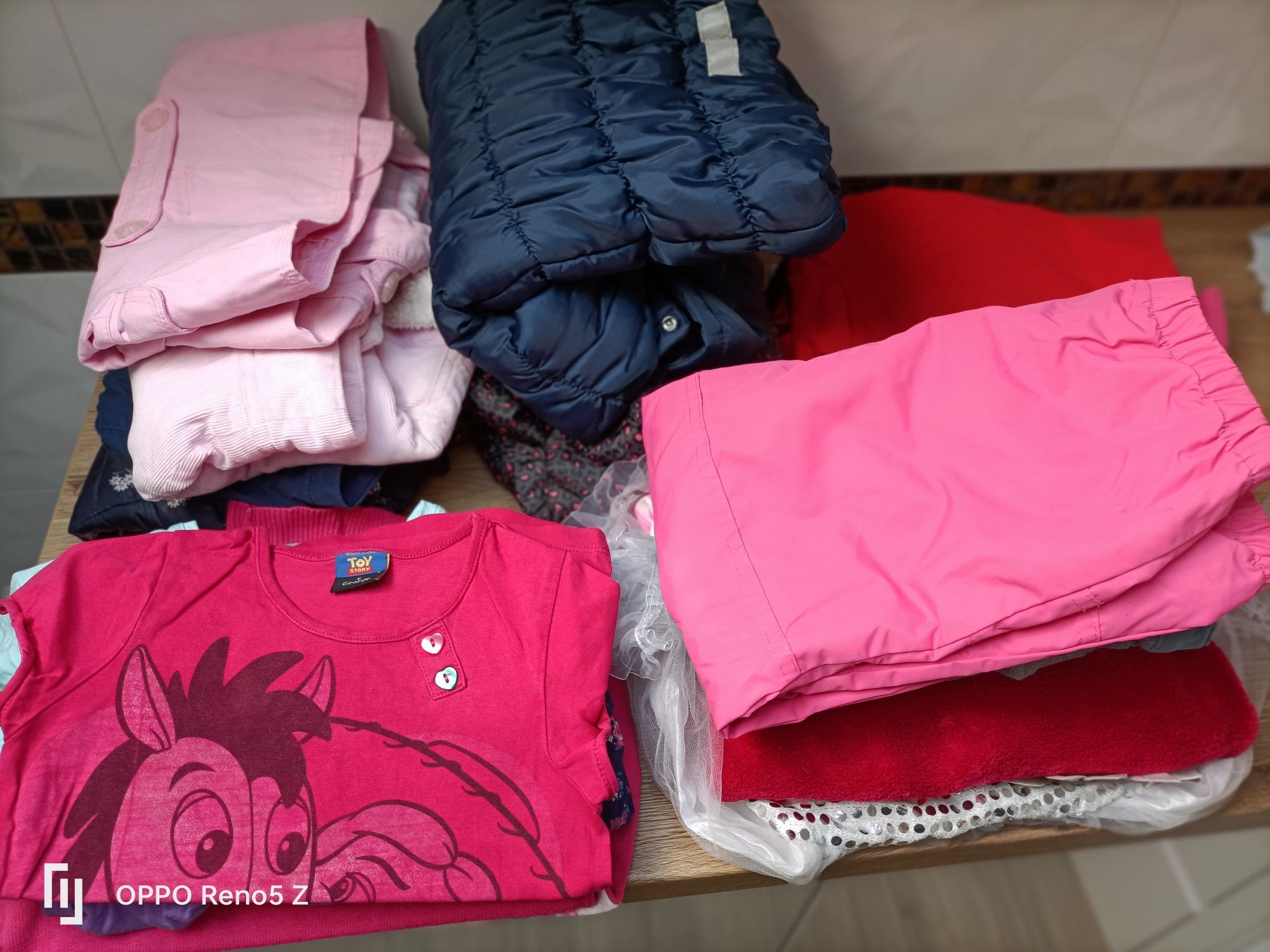 Paka dla dziewczynki 98,104 kurtki, spodnie, bluzy