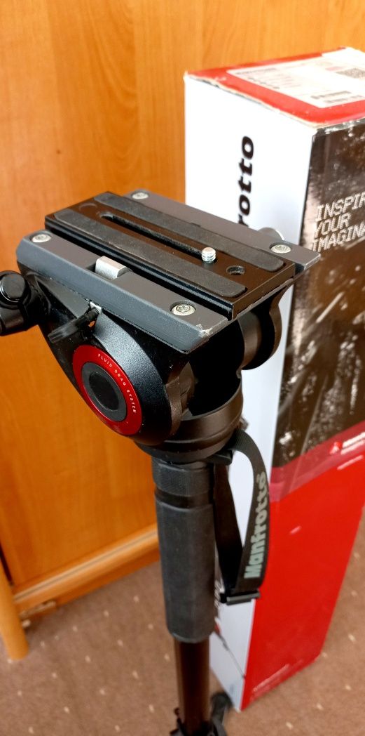 Manfrotto монопод