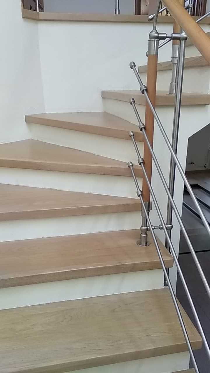 Cyklinowanie podłóg  schodów układanie parkietów