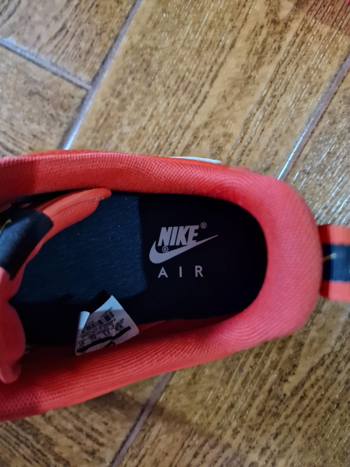 Air Force 1 Low Utility (team orange)