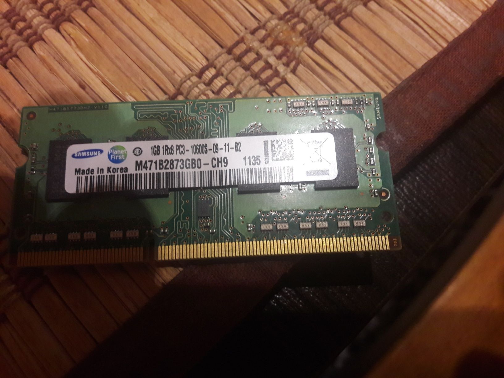 Kość pamięci do laptopa 1 GB