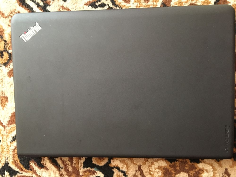 Lenovo ThinkPad E560/i5-6200U/8Gb/256Gb