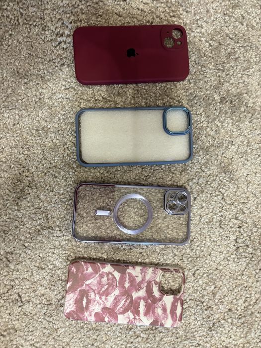 Чехлы на Iphone 15+