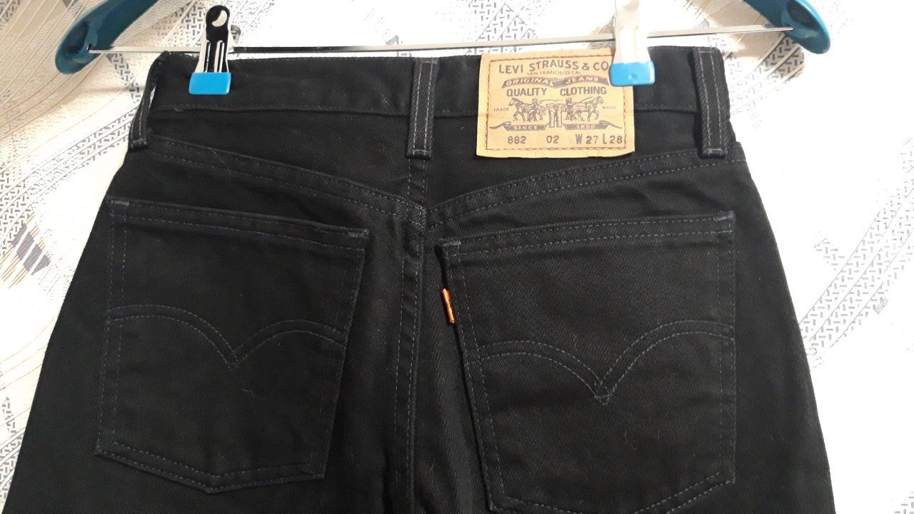 Джинсы Levi Strauss