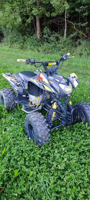 Używany quad 250