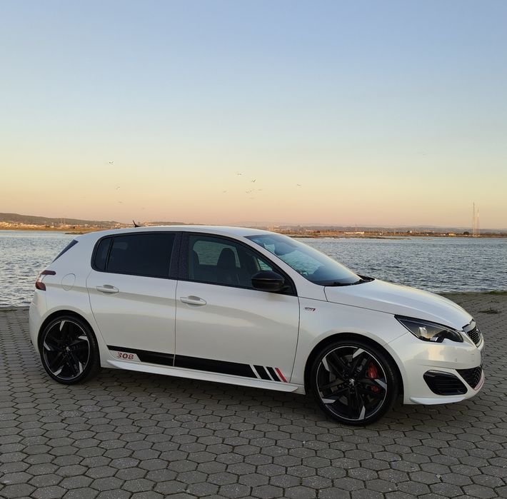 Peugeot 308GTI 272cv