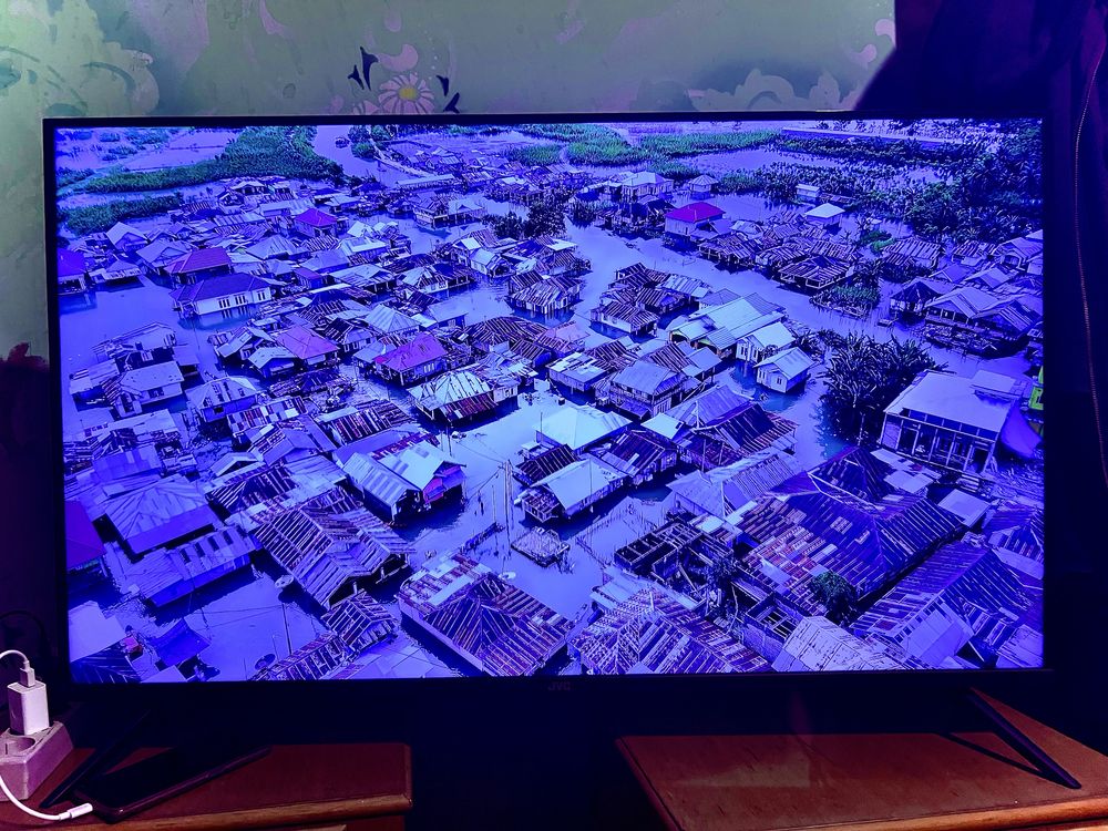 Телевізор JVC LT-43MU508, 43”, 4K Ultra HD — Стан майже ідеальний!
