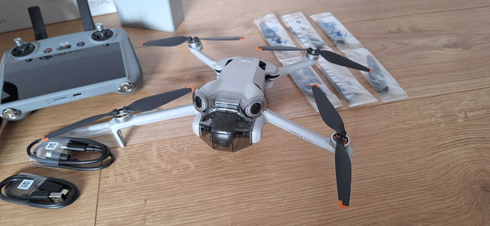 Dji Mini 4 Pro Fly More Combo (jak nowy, wylatane 3.5h)