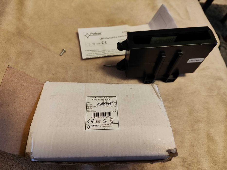 Moduł bezpiecznikowy w obudowie AWZ593 Pulsar, 4 kanały