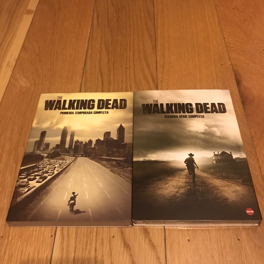 Caixas de DVD’s “The Walking Dead” (1a e 2a temporadas)