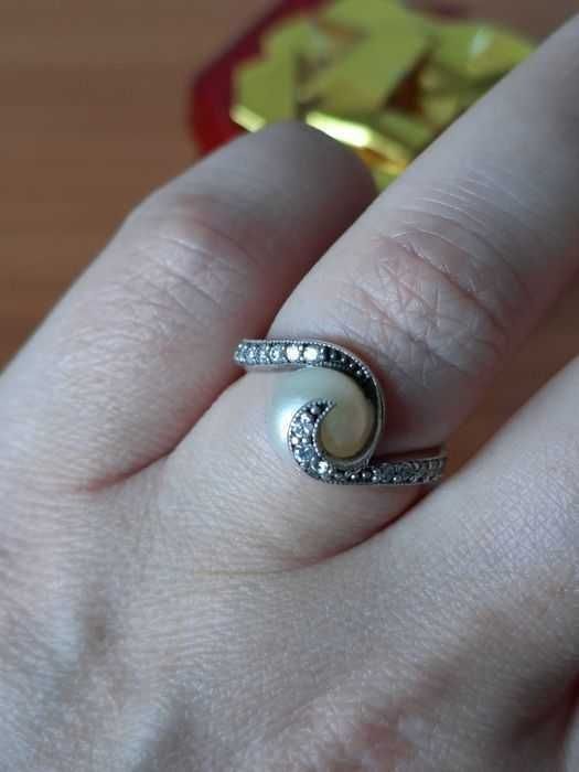 Серебряное кольцо с жемчужиной  кольцо серебро 925 жемчужина