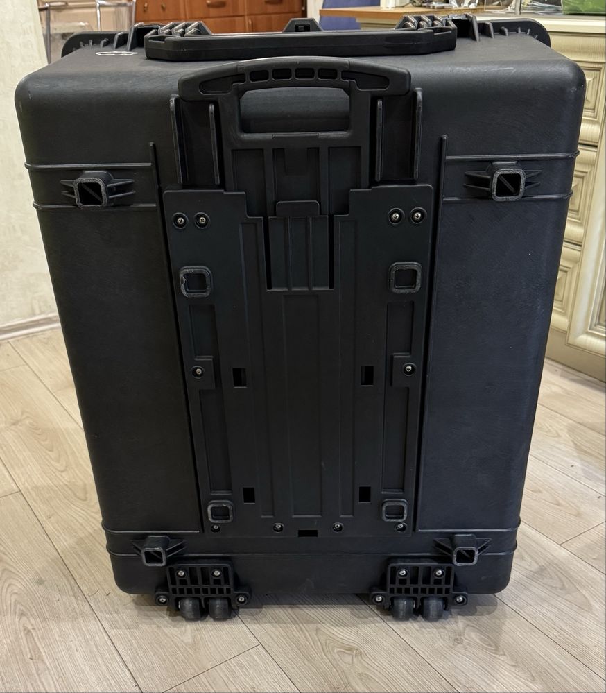 Ударостійкий кейс PELI 1690