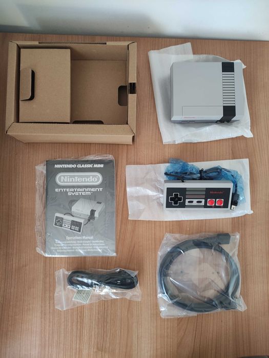 Nintendo Classic Mini (NES) + Comando Extra — Como Nova