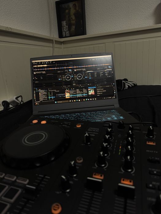 Pioneer DDJ-FLX4 (Controladora DJ)