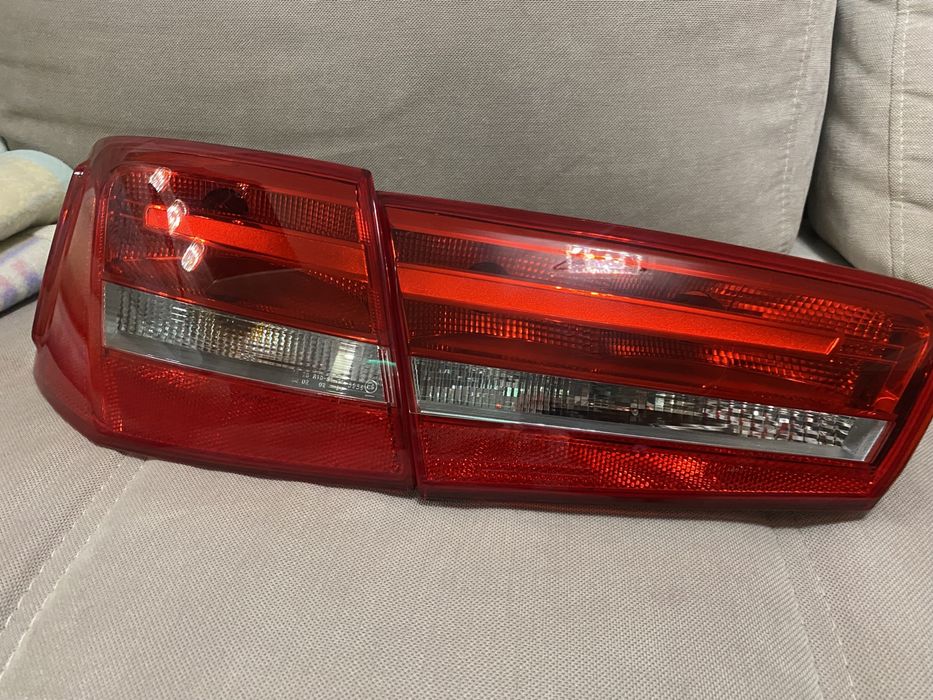Audi A6 C7 2011-2014 задні фонарі європа седан ( на лампах )