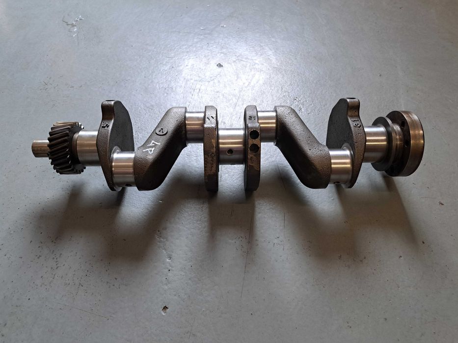 Wał korbowy silnika TOYOTA 4P - Wózek widłowy - po regeneracji