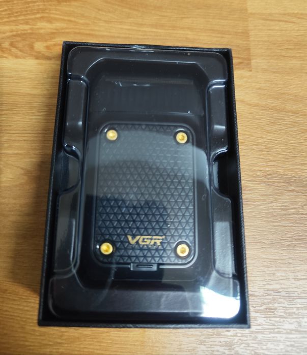 Máquina de cortar cabelo e fazer acabamentos