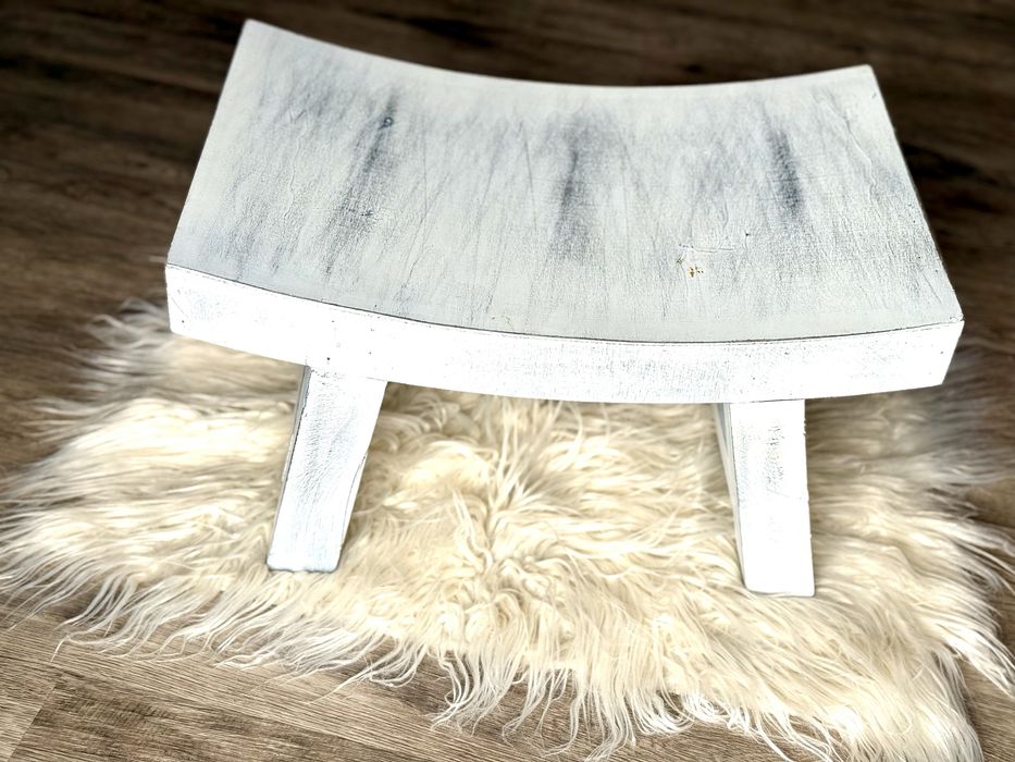 Banco rústico branco vintage fotografia criança