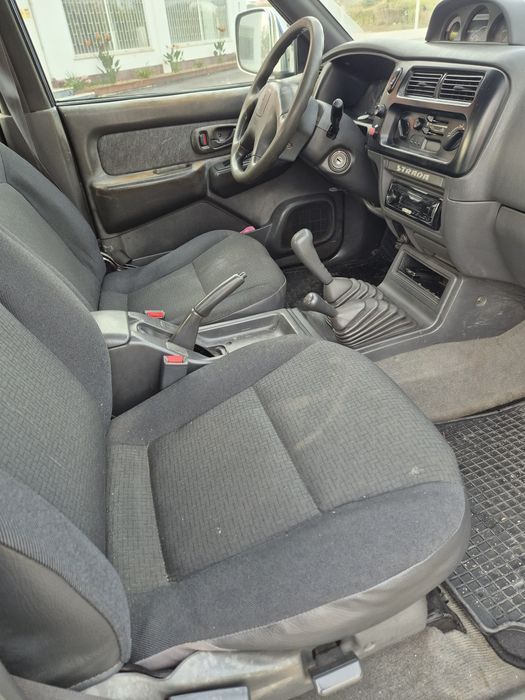 Mitsubishi L200 4x4 5 Lugares