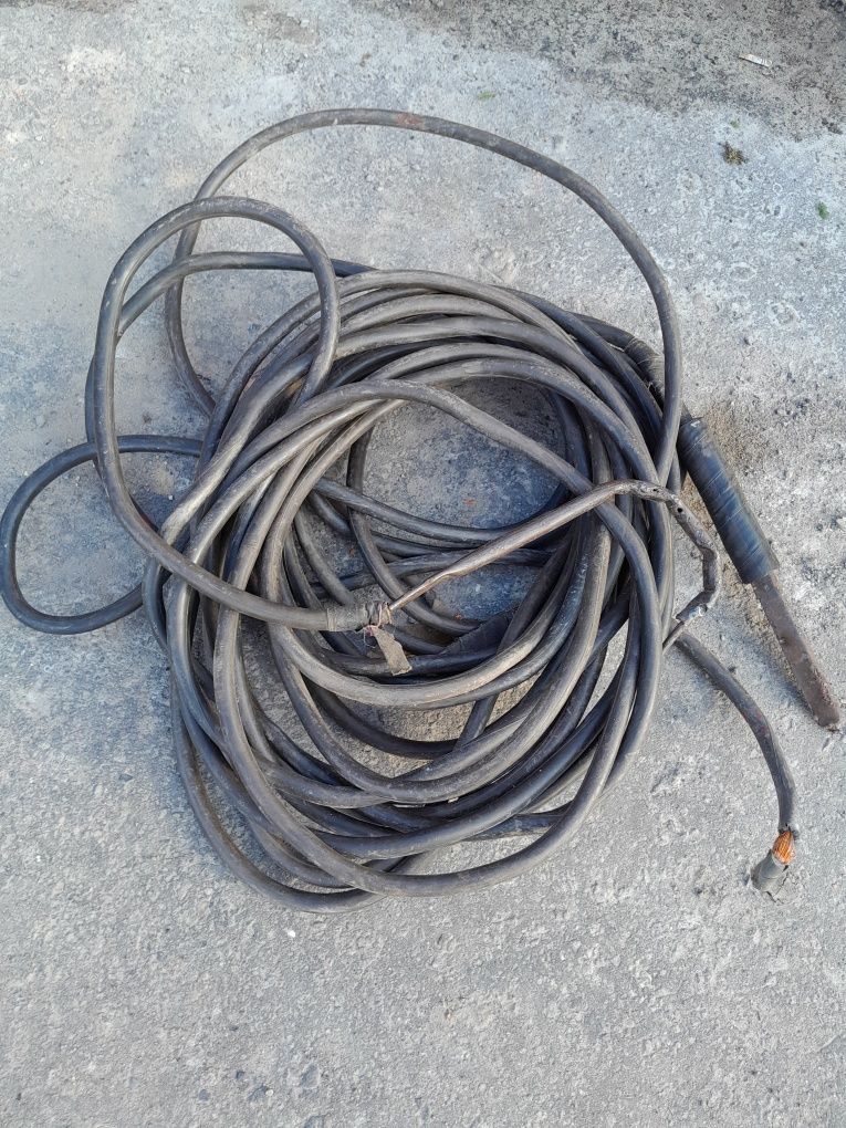 Продається зварочний кабель  10 метрів. 8мм. .