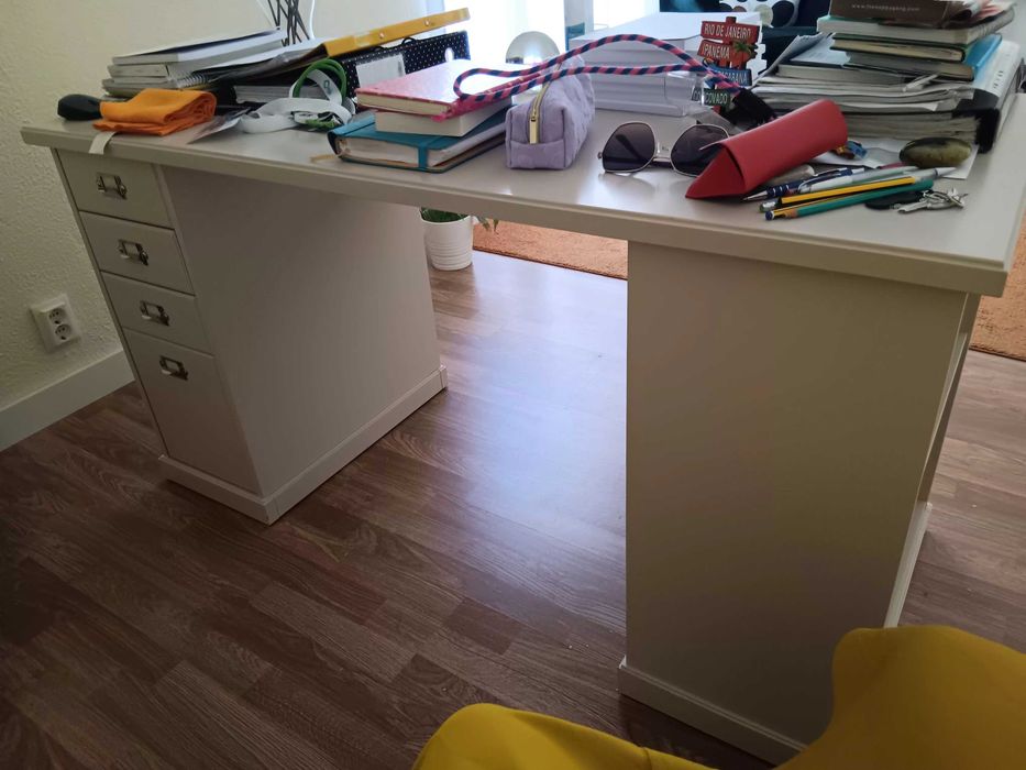 Secretária de escritório