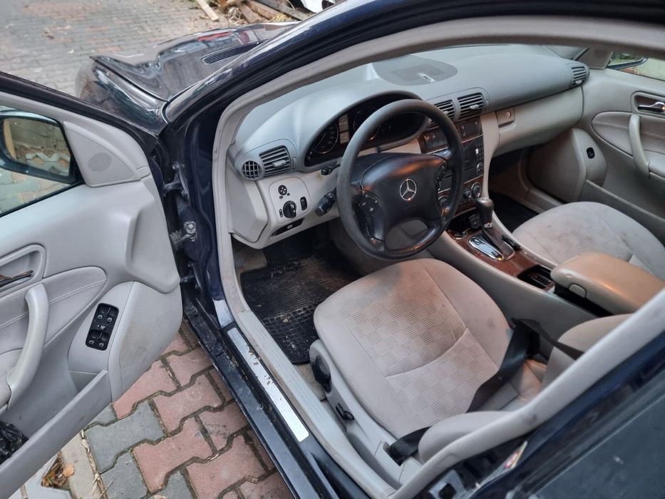 Mercedes c klass 2.2 cdi