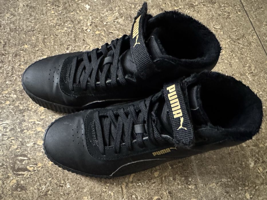 Чоботи жіночі осінь зима 39 розмір Puma