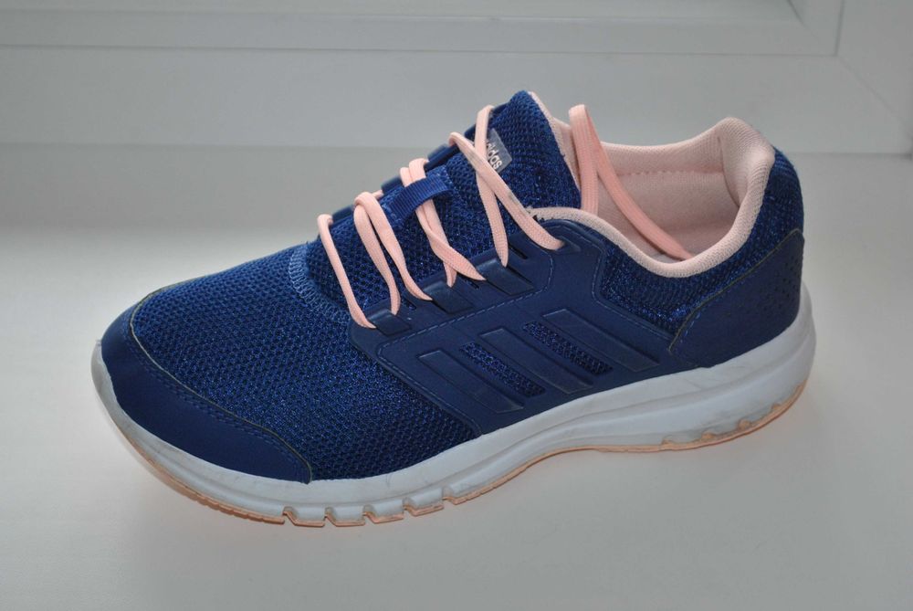 Кросівки Adidas р. 35 (22,3 см)